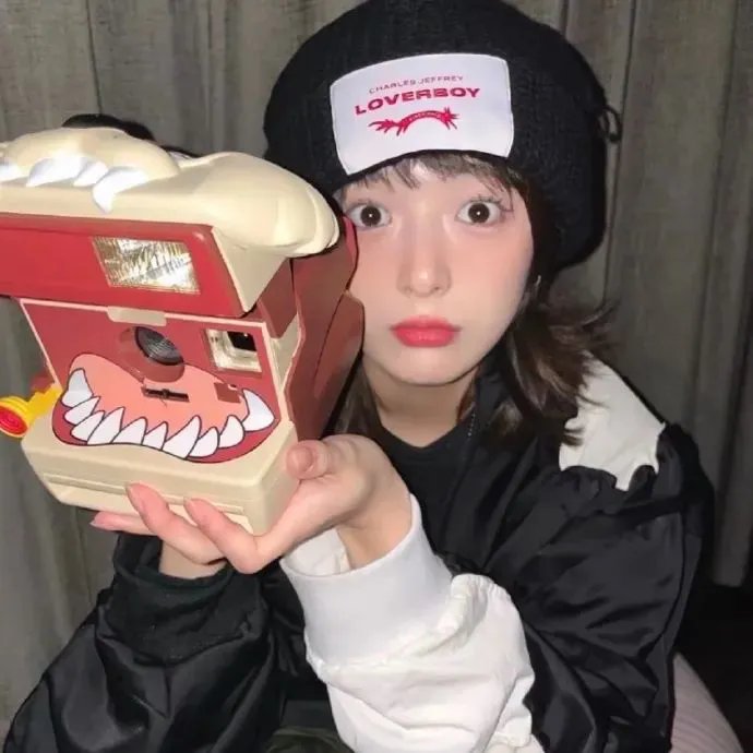 芙洛拉与儿子
